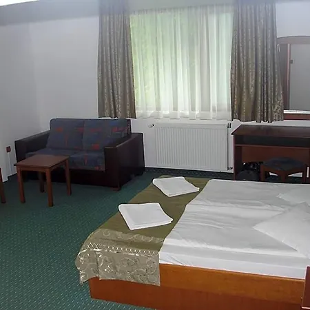 Panorama Hotel 3*